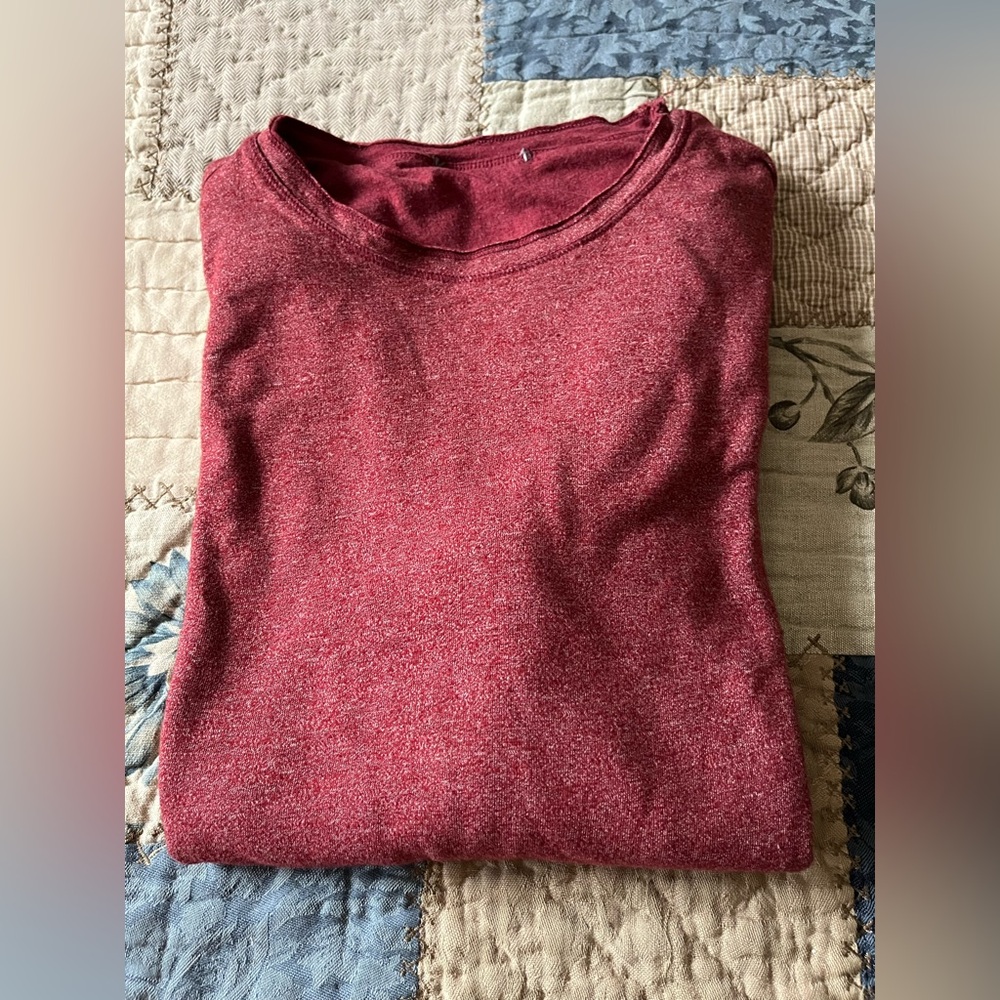 Men’s Long Sleeve Double  Layer Shirt. Color  Burgundy. Pre-loved.